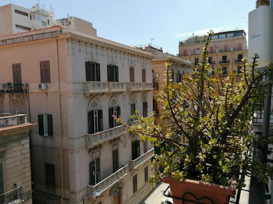 Appartement La Casa Di Beatrice à Palerme Extérieur photo